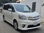 Toyota Noah Si Super frish 7seat 2012