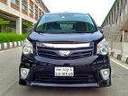 Toyota Noah Si With Sunroof 2012