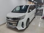 Toyota Noah Si wxb 4.5 2019