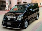 Toyota Noah Si#GURENTEED FRESH 2013