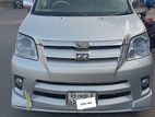 Toyota Noah silver 2002