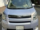 Toyota Noah SI,Push/DOOR POWER 2010