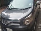 Toyota Noah smart 2012