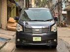 Toyota Noah Smart_Octane Driven 2012