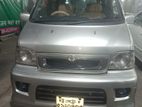 Toyota Noah Sparky 2000