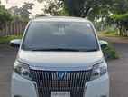 Toyota Noah square hybrid 2016