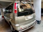 Toyota Noah SR-40 2001