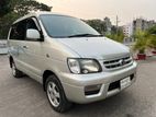 Toyota Noah SR-40 Super Ex Limo 2001