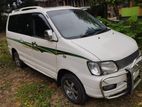 Toyota Noah SR42 Microbus 2007