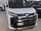 Toyota Noah SZ 2022