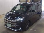 Toyota Noah SZ Black 4.5/30k km 2023