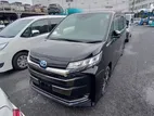 Toyota Noah SZ Black R/33000 km 2023