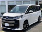 Toyota Noah SZ Hybrid 2023