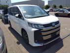 Toyota Noah SZ Hybrid 4P 2023