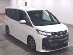 Toyota Noah SZ-HYBRID PACKAGE 2024