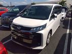 Toyota Noah SZ PKG HYB 2022