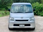 Toyota Noah Townace 2010