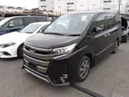Toyota Noah WXB Black 4/55000 km 2020