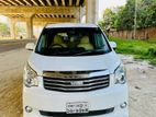 Toyota Noah X-2 DOOR POWER 2013