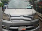 Toyota Noah X 2002
