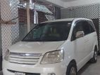 Toyota Noah X 2002