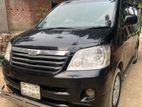 Toyota Noah X 2002