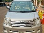 Toyota Noah X 2002