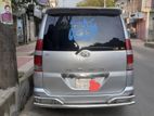 Toyota Noah x 2003