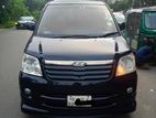 Toyota Noah x 2003