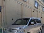 Toyota Noah x 2003