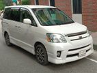 Toyota Noah X 2003