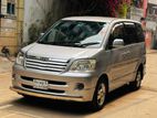 Toyota Noah X 2003