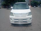 Toyota Noah X 2003