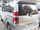 Toyota Noah X 2003