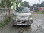 Toyota Noah x 2003