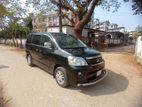 Toyota Noah X 2003