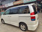 Toyota Noah 2004