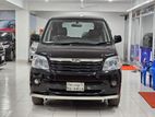 Toyota Noah x 2004