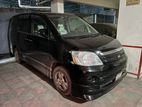 Toyota Noah X 2004