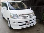 Toyota Noah X 2004