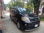 Toyota Noah X 2004