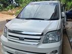 Toyota Noah x 2005