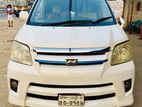 Toyota Noah X 2005