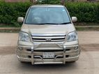 Toyota Noah X 2005