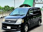 Toyota Noah X 2005