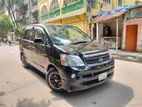 Toyota Noah X 2005