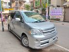 Toyota Noah X 2005