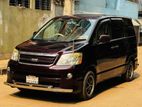 Toyota Noah X 2005