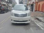 Toyota Noah X 2010