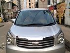 Toyota Noah X 2010